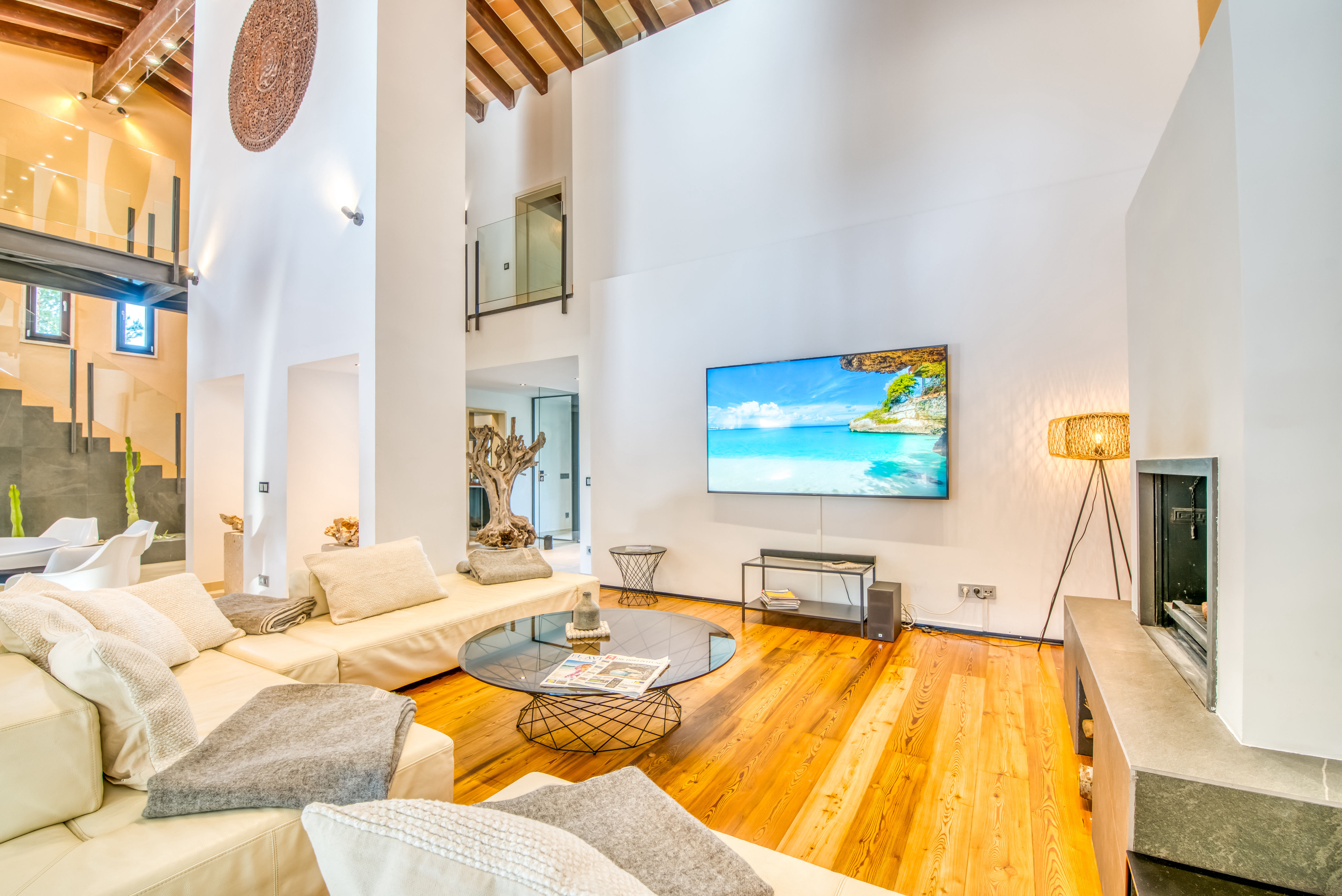 Fernseher 80x2 Meter